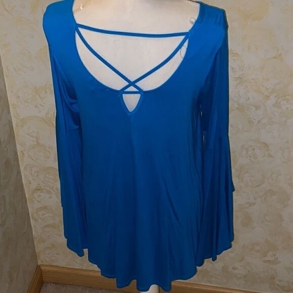 NWT!! Turquoise Umgee Top!! - Picture 4 of 7